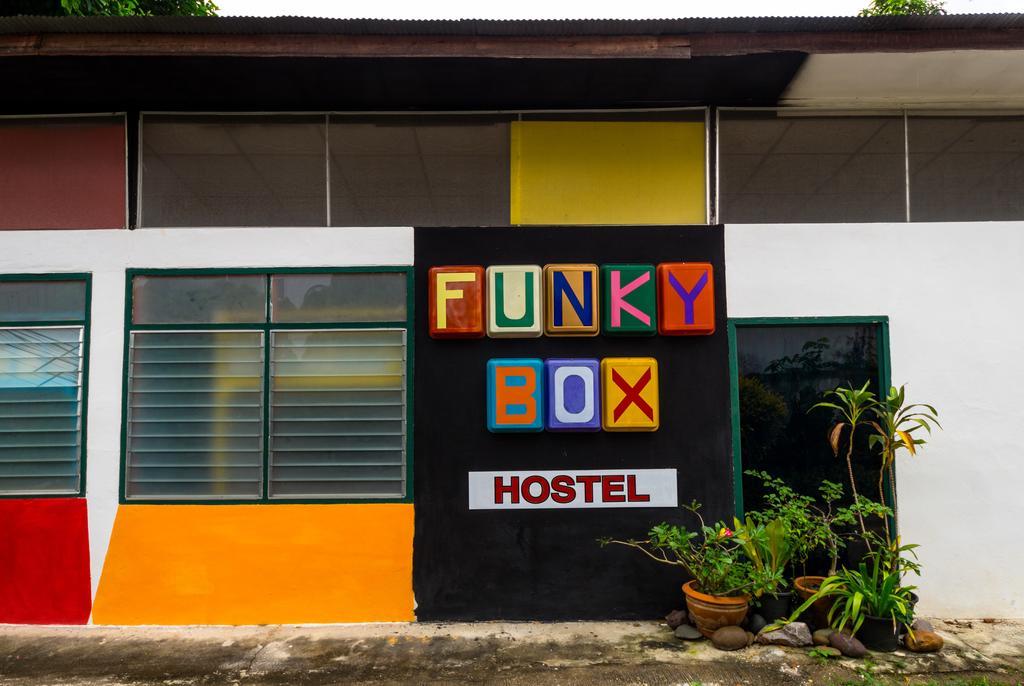 Funky Box Hostel Chiang Khong Quarto foto