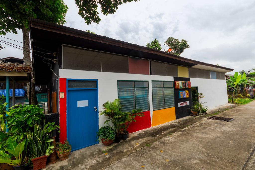 Funky Box Hostel Chiang Khong Quarto foto