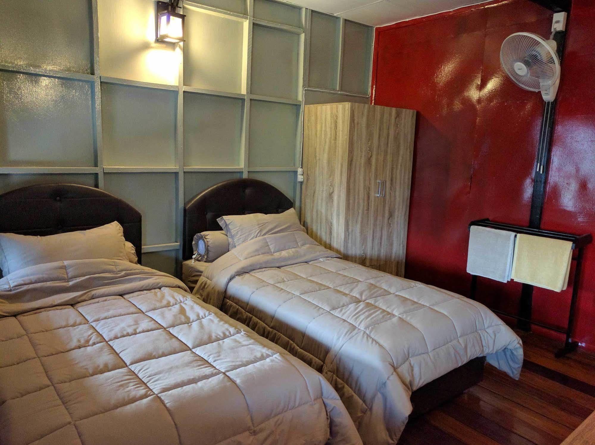 Funky Box Hostel Chiang Khong Exterior foto